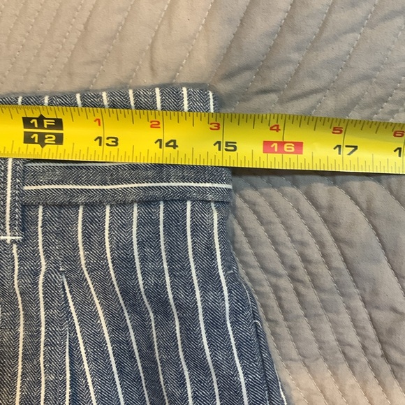 NWT Reitmans, linen/cotton blend, blue skirt with white pinstripes, size 6 - Picture 6 of 7